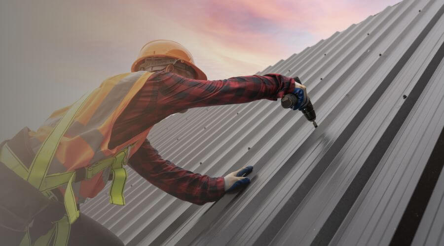 Professional gutter cleaning in Pelham, NY